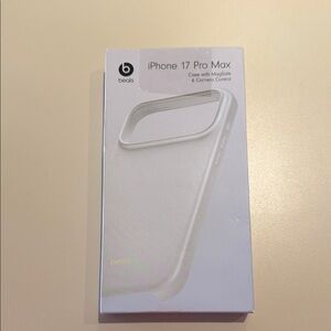 Beats iPhone 17 Pro Max Case with MagSafe
